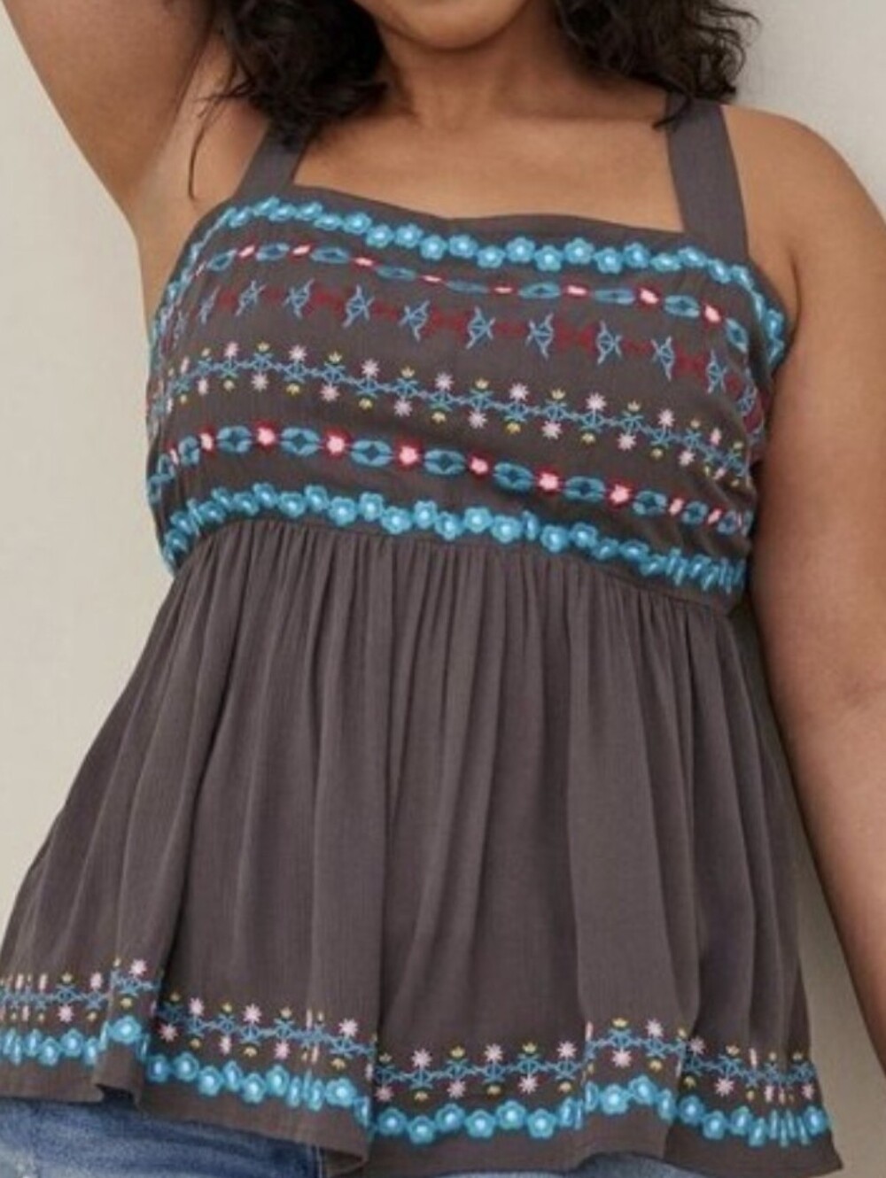 EUC Torrid Gray Embroidered Floral Babydoll Tank Top